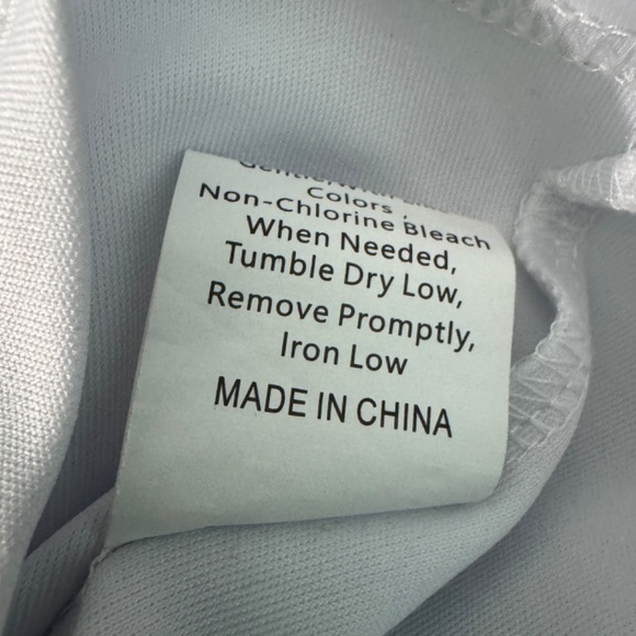 Women’s Size Small Solid White Asymmetrical Ruffle Cropped Stretch Casual Top - Picture 7 of 7